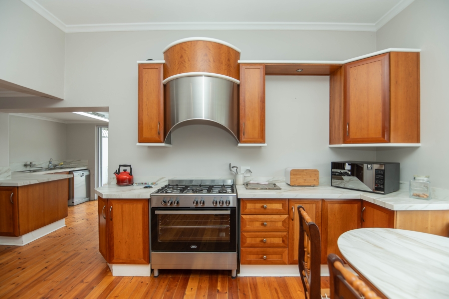 4 Bedroom Property for Sale in Summerstrand Eastern Cape